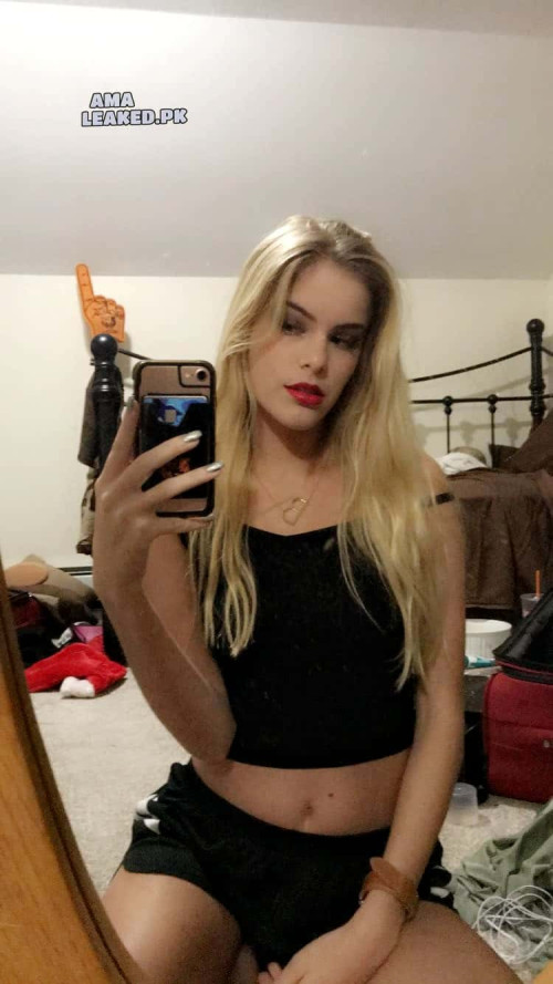 amaleaked.pk-Brooke-P-1.jpg