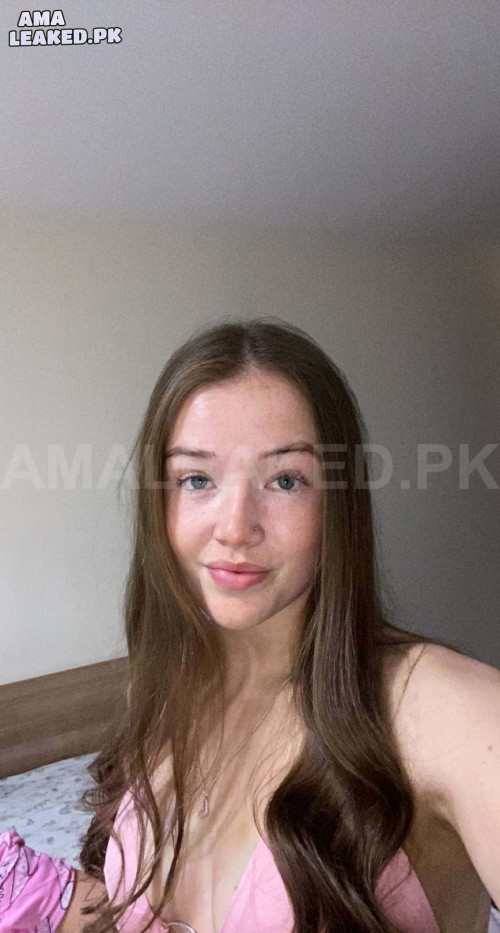 amaleaked.pk Laura B 50