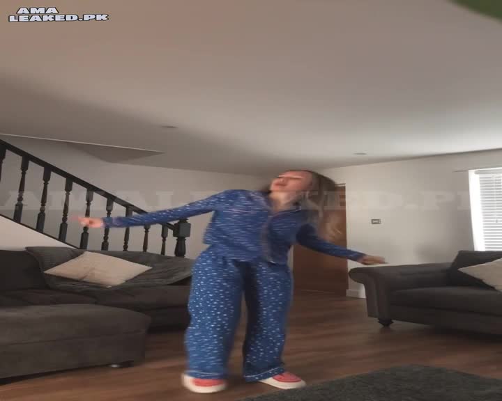 amaleaked.pk-Laura-B-68.mp4