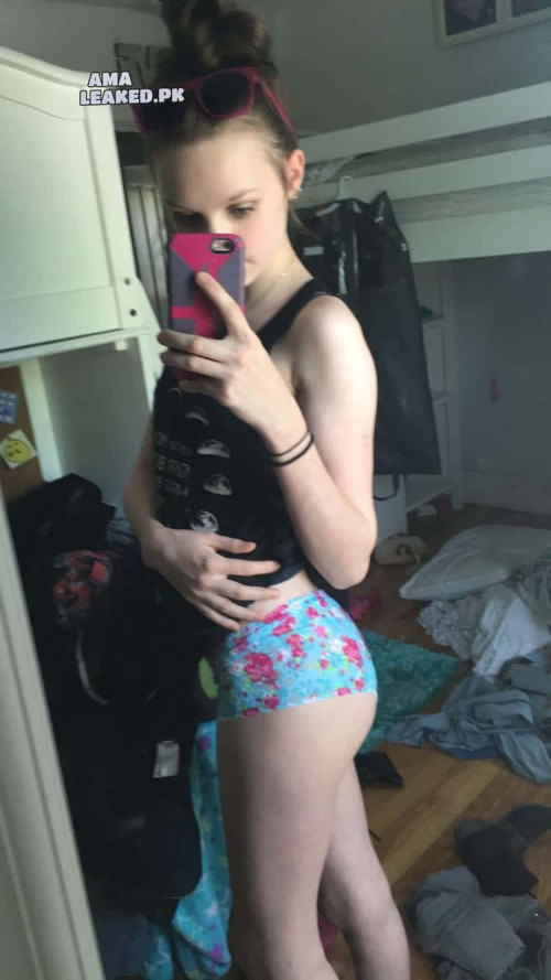 amaleaked.pk-Amber-Gregoire-6.jpg