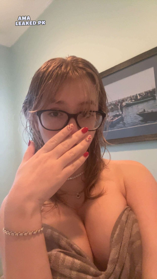 amaleaked.pk Rachel 64