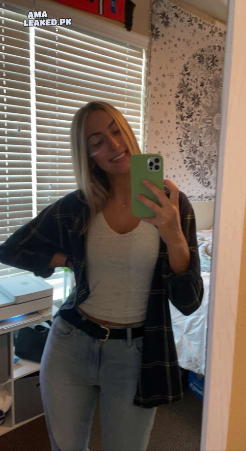amaleaked.pk-Bella-Uhrich-36.jpg