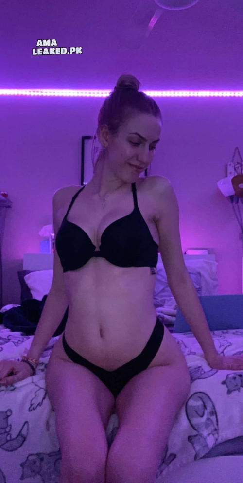 amaleaked.pk-Bella-Uhrich-39.jpg