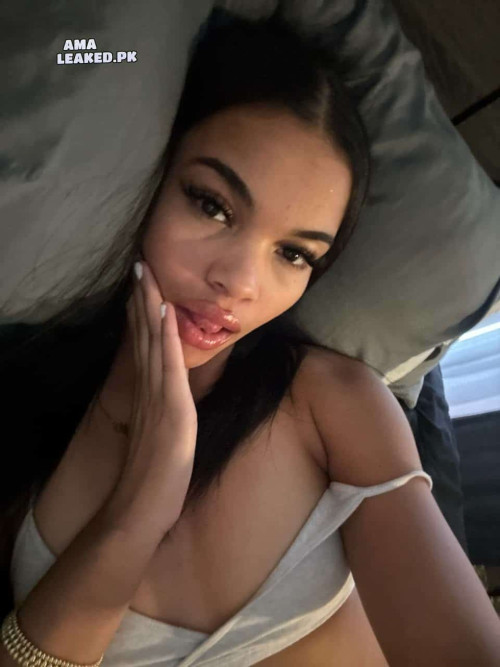 amaleaked.pk Camille Higginbothan 56