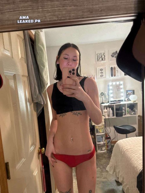 amaleaked.pk Julia Hoffman 17