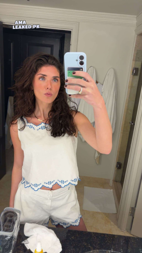 amaleaked.pk-Sophia-Carfaro-216.jpg