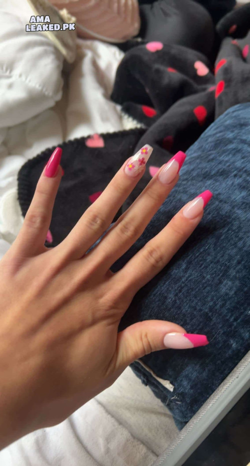 amaleaked.pk Rosa Musante 1498