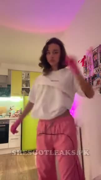 amaleaked.pk-Diana-Onyshko-409.mp4