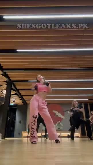 amaleaked.pk-Diana-Onyshko-655.mp4