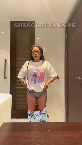 amaleaked.pk-Alexis-Cameron-118.mov