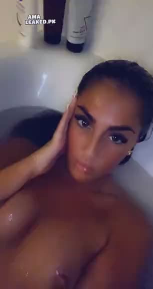 amaleaked.pk-Laura-Dean-123.mp4