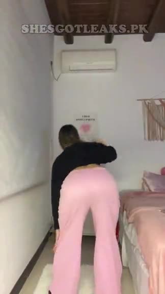 amaleaked.pk-Stephanie-Trucco-30.mov