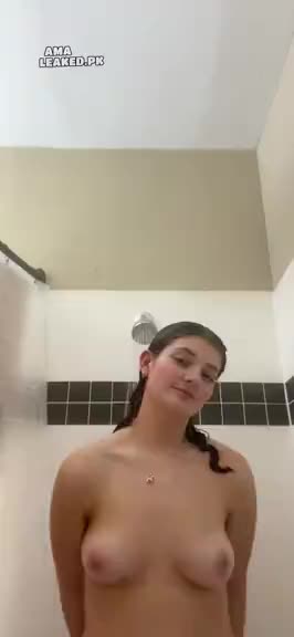 amaleaked.pk-Karen-Carson-116.mov