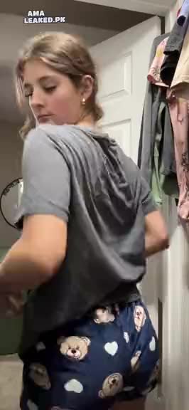 amaleaked.pk-Karen-Carson-147.mov