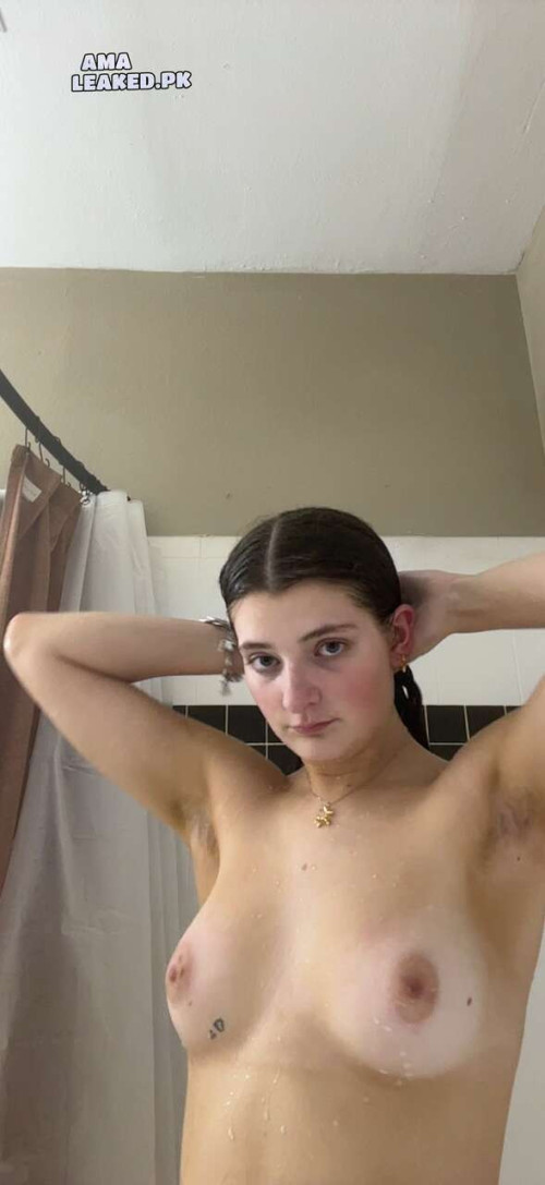 amaleaked.pk-Karen-Carson-42.jpg