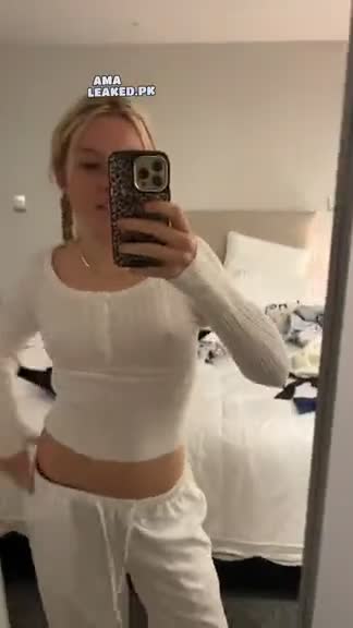 amaleaked.pk-Sophia-Ralph-7.mp4