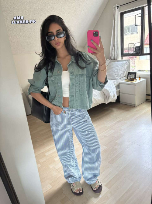 amaleaked.pk Dominique Stevens 19