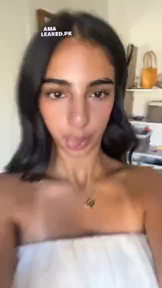 amaleaked.pk Dominique Stevens 219