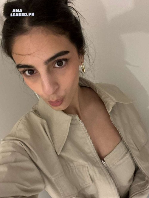amaleaked.pk Dominique Stevens 221
