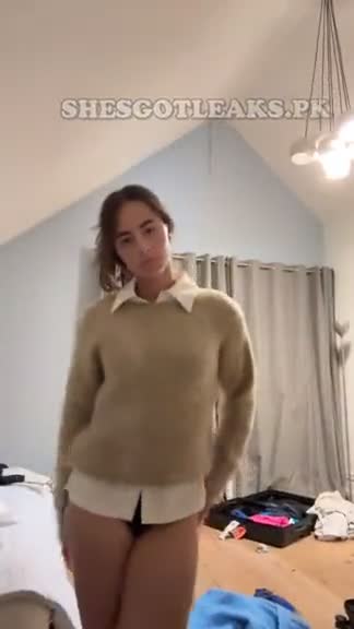 amaleaked.pk-Livia-Loozen-1.mp4