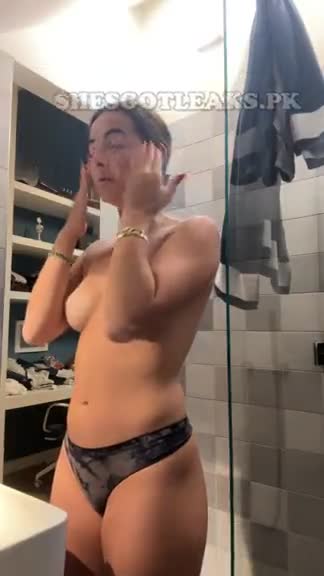 amaleaked.pk-Livia-Loozen-108.mp4