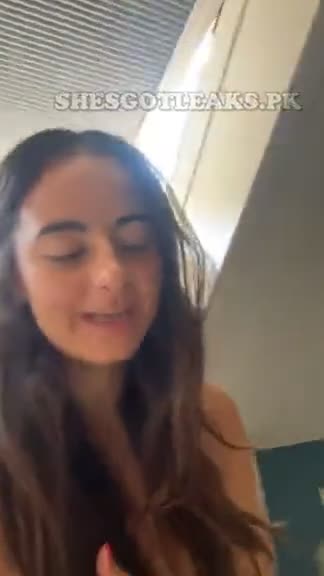 amaleaked.pk-Livia-Loozen-57.mp4
