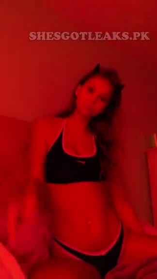 amaleaked.pk-Cecilia-Florence-27.mov