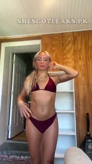 amaleaked.pk Keira McMahon 144