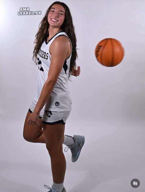 amaleaked.pk-Addison-Miranda-1.jpg