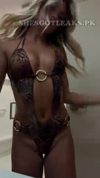 amaleaked.pk-Ella-Stanley-37.mov